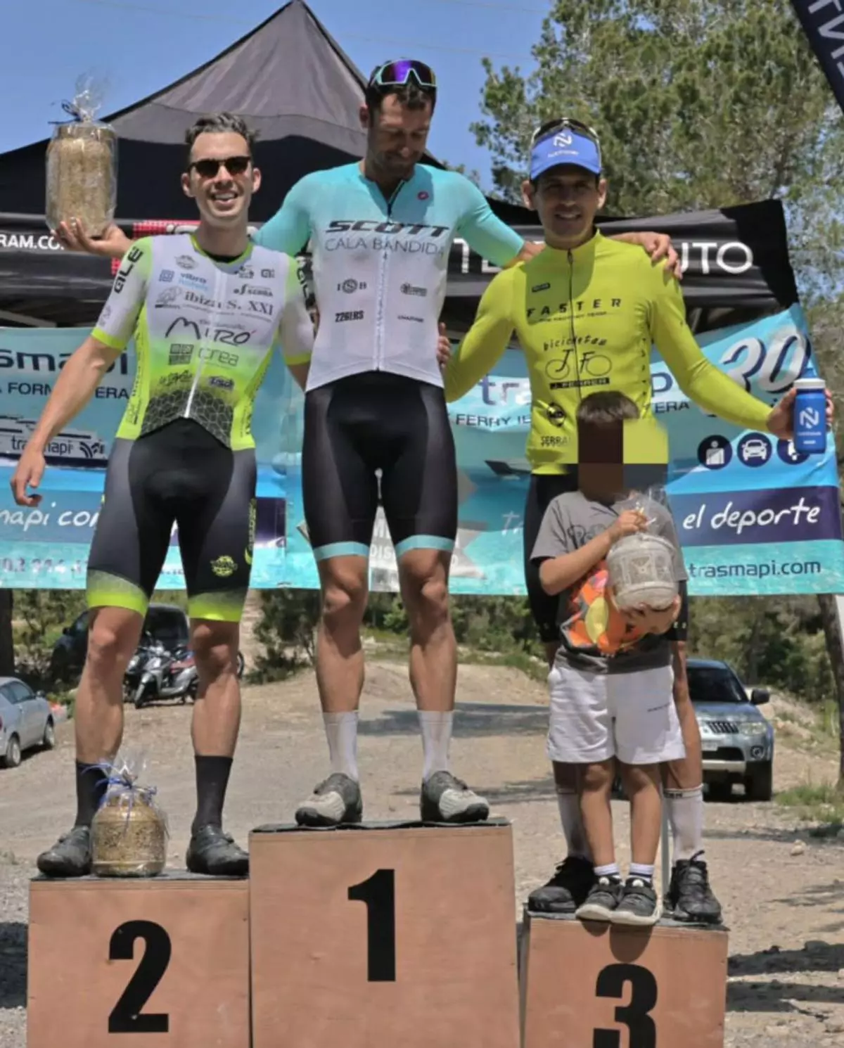 Enrique Morcillo arrasa con autoridad en el IV Trofeo Sant Llorenç de 'mountain bike'