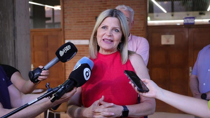 La mejora de infraestructuras, la simplificación b