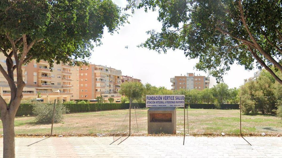 Imagen de la parcela de Torre Atalaya en la que se va a levantar este pionero centro geriátrico.