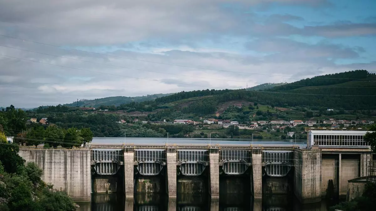 El bajo caudal de los ríos ensombrece el buen nivel de las reservas de agua en Ourense