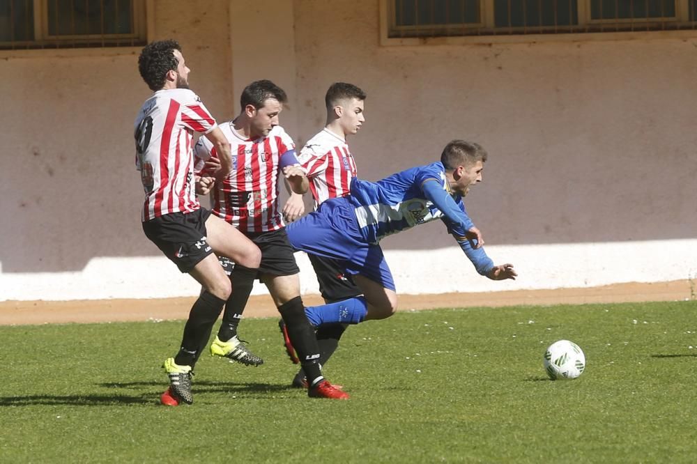 El partido entre el Real Avilés y el Siero, en imágenes