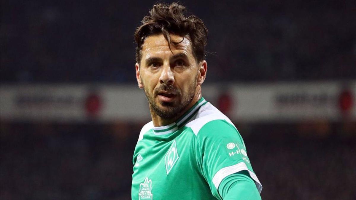 Pizarro es el jugador más longevo en anotar en la Bundesliga