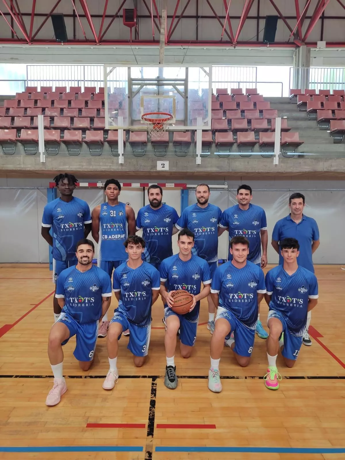 L'Adepaf Txots es manté com a líder en solitari tot i punxar a Blanes