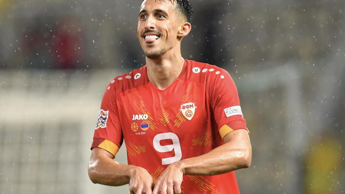 Miovski celebra un gol con Macedonia