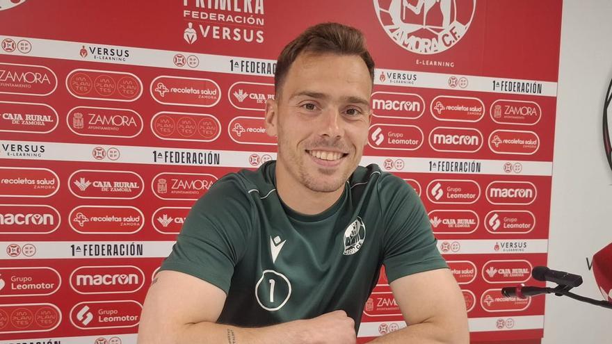 Fermín Sobrón, portero del Zamora CF: "No tenía dudas de que se conseguiría el play-off"