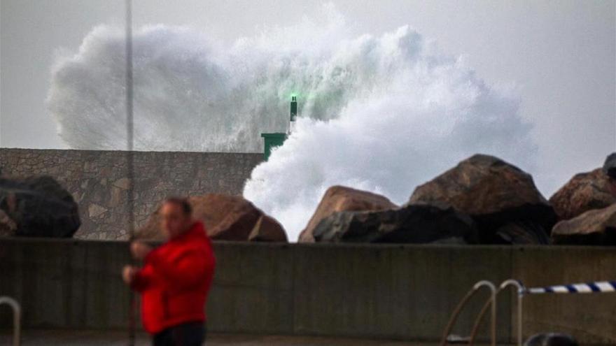 Olas de más de 19 metros frente a las costas gallegas