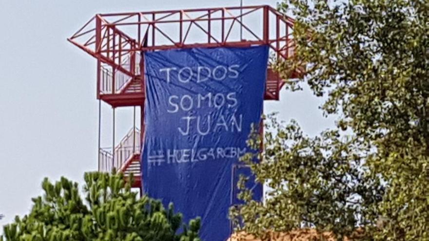 Cartel en solidaridad con el compañero expedientado por el Ayuntamiento.