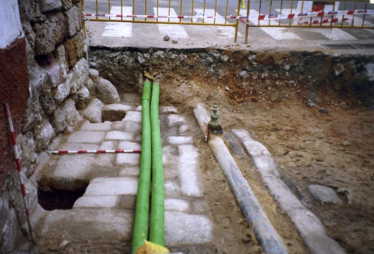 MURALLAS NUEVOS TRAMOS DESCUBIERTOS , HALLAZGOS BARRIO DE LA HORTA OBRAS ,