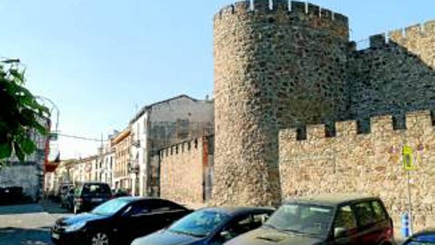 El ayuntamiento se interesa por recuperar zonas de la muralla