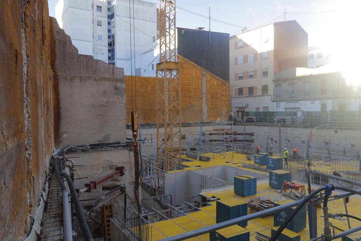 Hotel en construcción en el Cabanyal.