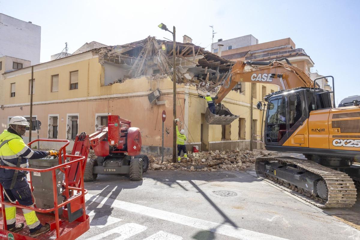 El parvulario y hospital de las monjas de Torrevieja ya es historia El parvulario y hospital de las monjas de Torrevieja ya es historia