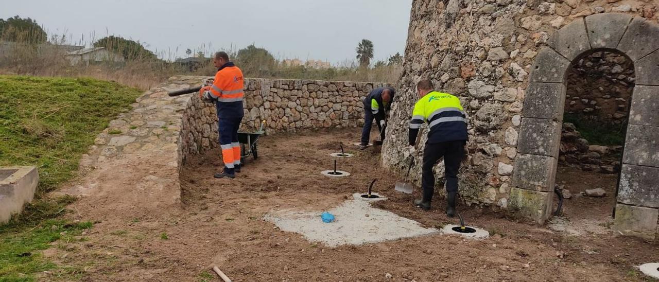 Xeraco ilumina y mejora el entorno de la Torre Guaita