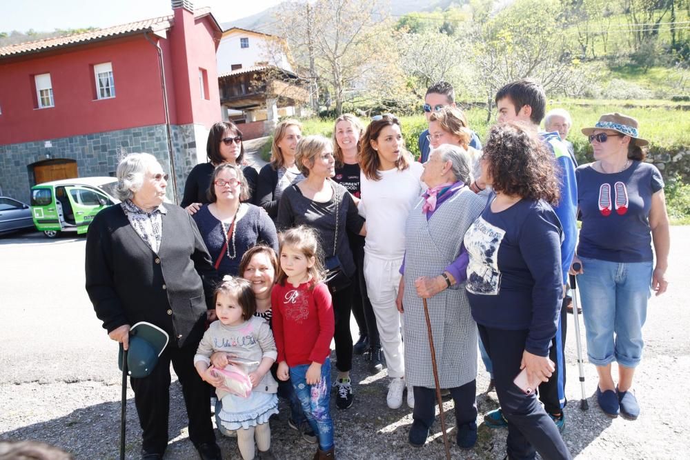 Eva Longoria visita su edén asturiano