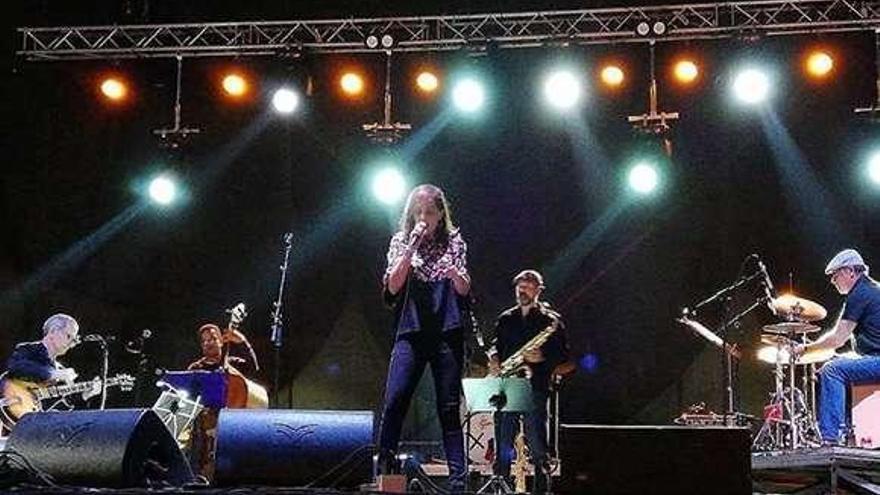 El grupo Vatapá-quinteto durante una de sus actuaciones. // FdV