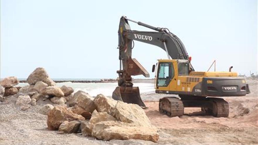 ¿Quieres saber qué trabajos han empezado en seis playas de la provincia?