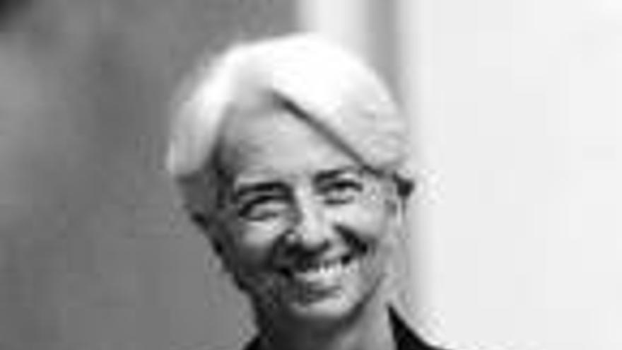 El FMI sube el 11% el salario de Lagarde, hasta 381.508 euros