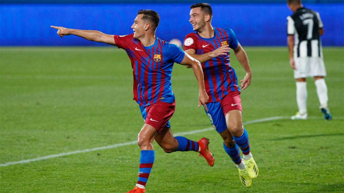 Jutglà celebra el segundo gol junto al autor del primero, Rodado