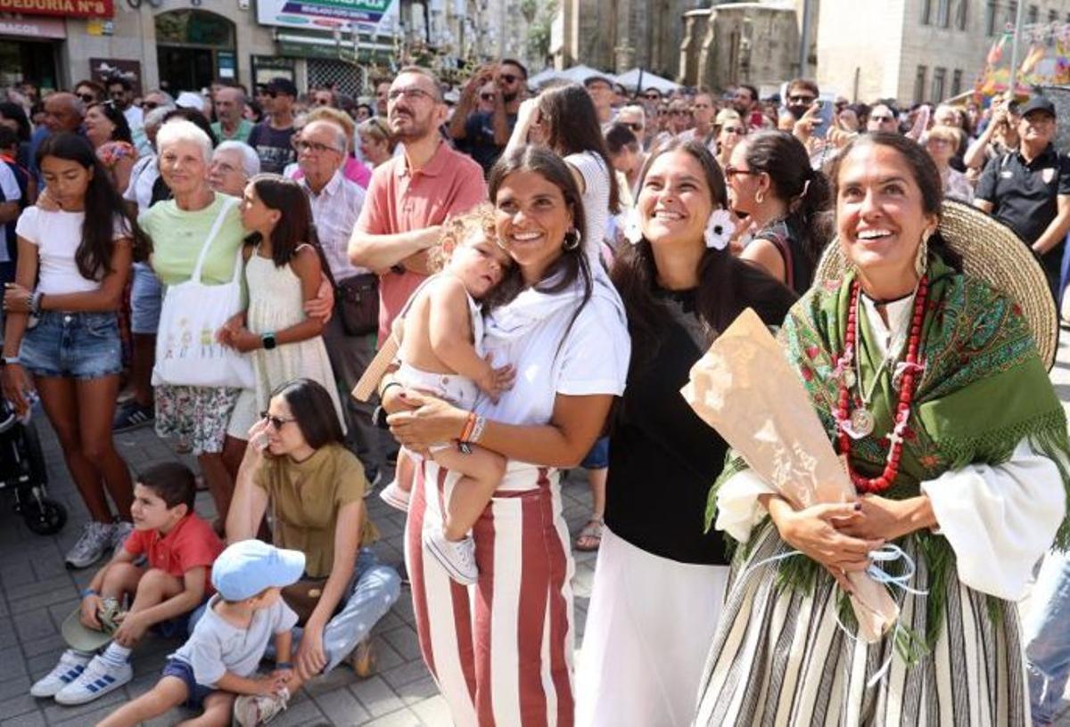 Público que asistió al pregón matutino.