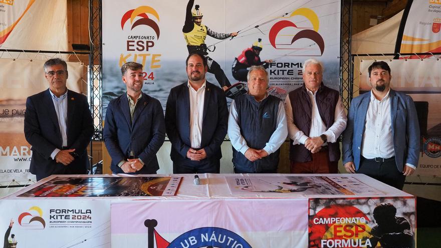 La clase olímpica Formula Kite decidirá los campeones de Europa en Los Alcázares