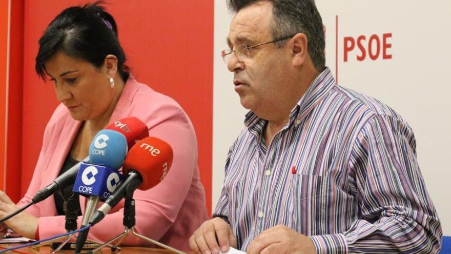 El PSOE y Podemos piden la destitución del gerente de salud y la dimisión de Alberto Castro