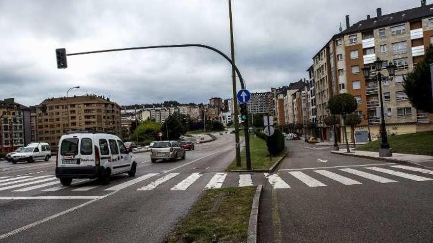 Un paso de cebra en la Ronda Sur de la ciudad.