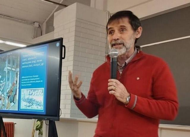 Carles Gascón en una conferència