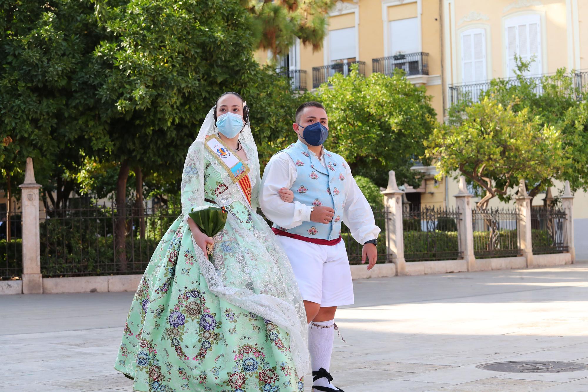 Búscate en la ofrenda por la calle caballeros de las 17:00 a las 18:00