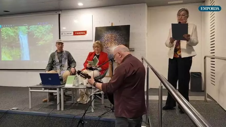 VÍDEO | Els suggerents poemes de Lluís Bosch prenen vida a la presentació a Figueres