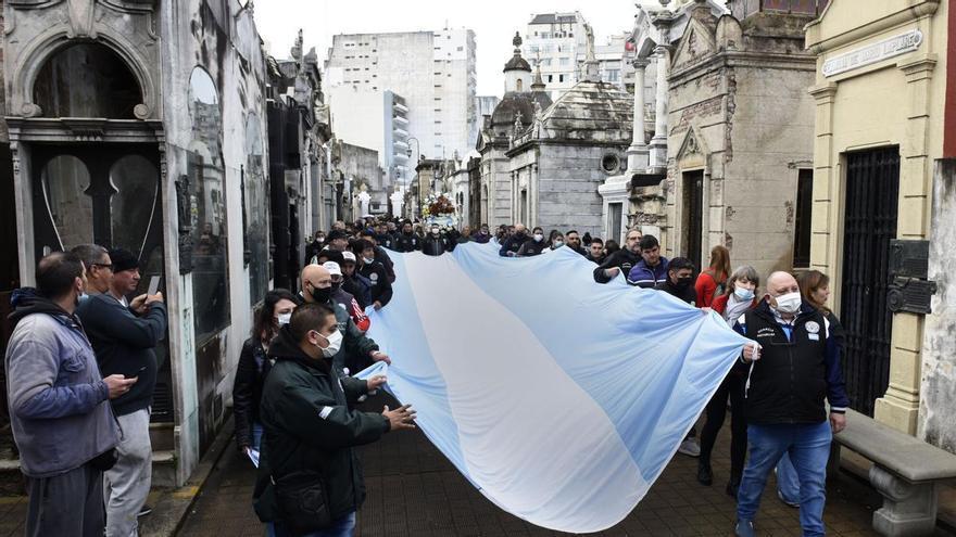 Buenos Aires bien vale un café en una cripta
