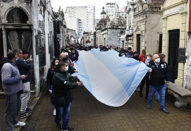 Buenos Aires bien vale un café en una cripta