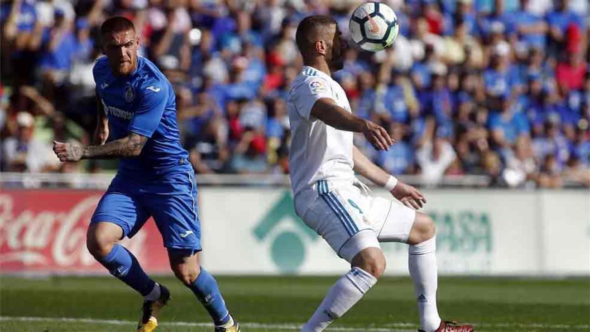 Benzema marcó su primer gol con el Madrid