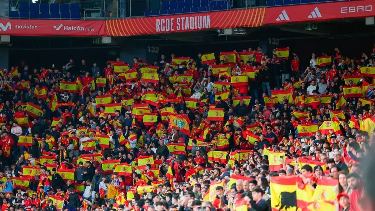 Vergonzoso cántico en el RCDE Stadium durante el partido entre España y Egipto: "Musulmán el que no bote"