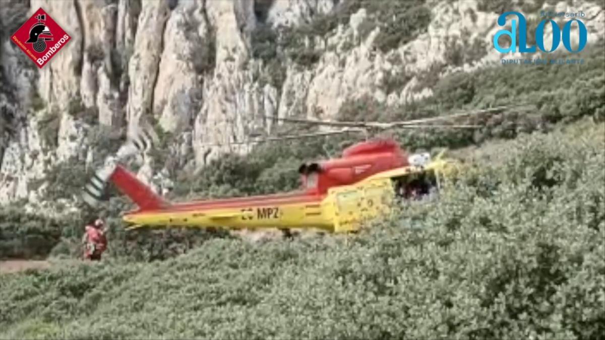 Rescatan en helicóptero a excursionistas en el Puig Campana, el Cabeçó d'Or y la sierra de Orihuela