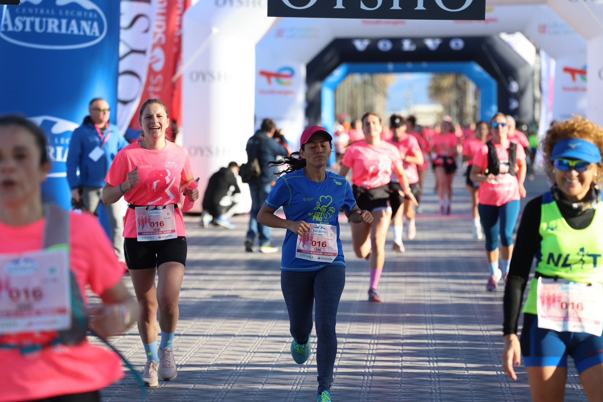 Carrera de la Mujer 2025: Las mejores imágenes del evento