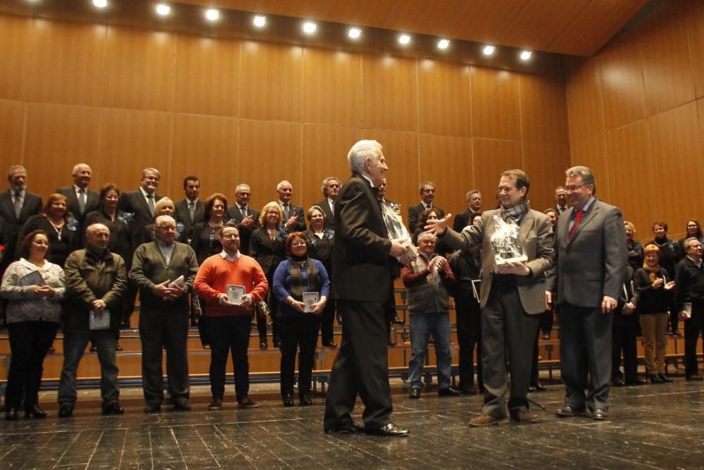 El Mar de Vigo acogió el gran día de Acopovi - Caballero recogió el premio del público