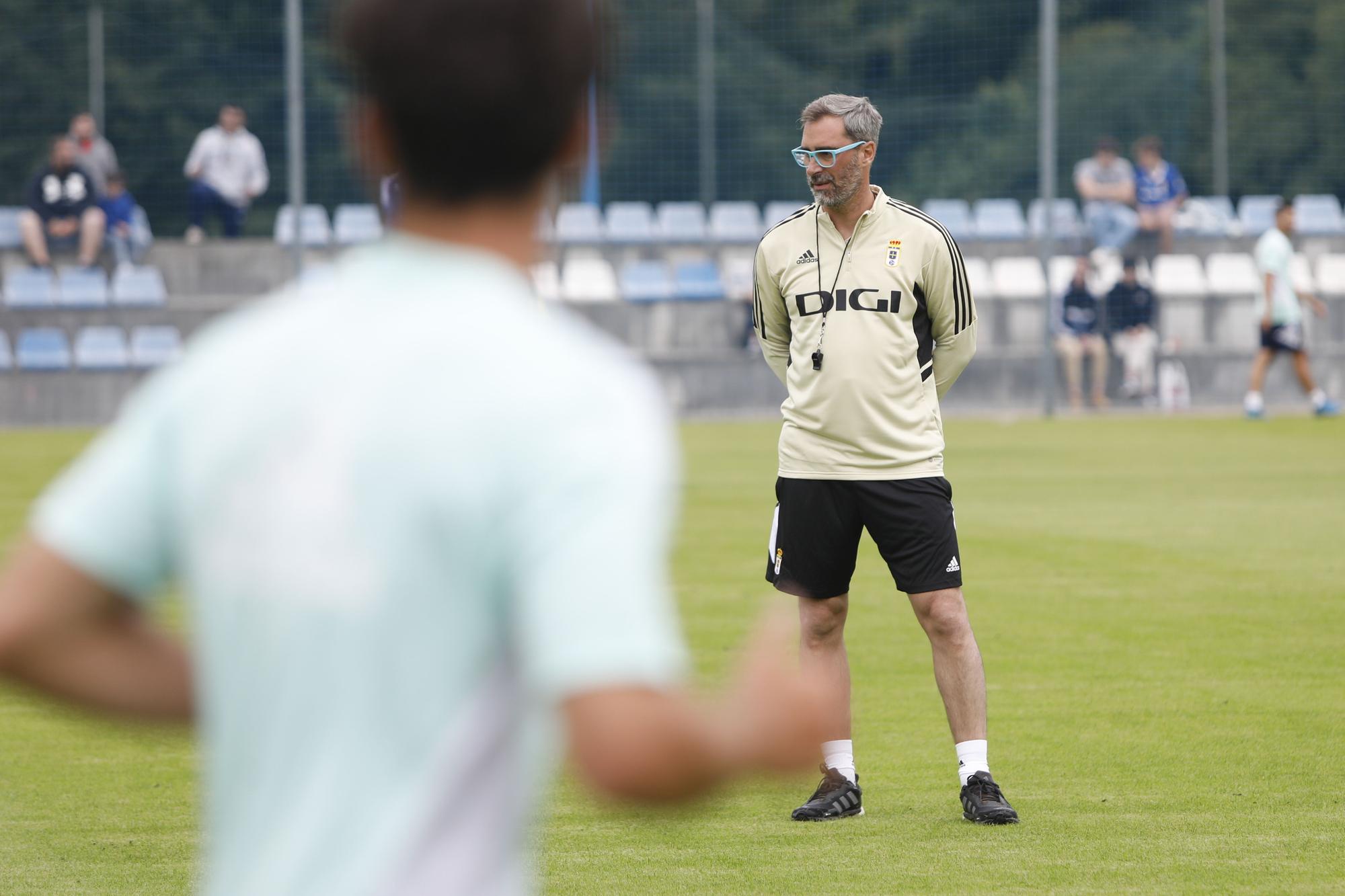 EN IMÁGENES: el primer entrenamiento del Oviedo