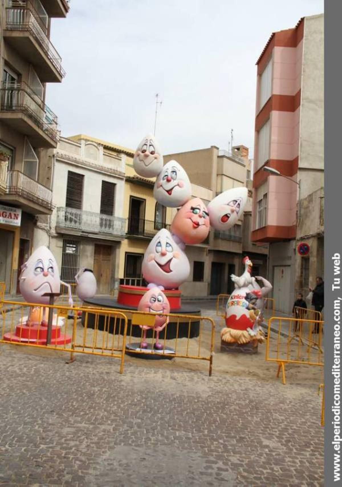 Las reinas falleras de Burriana visitan los monumentos