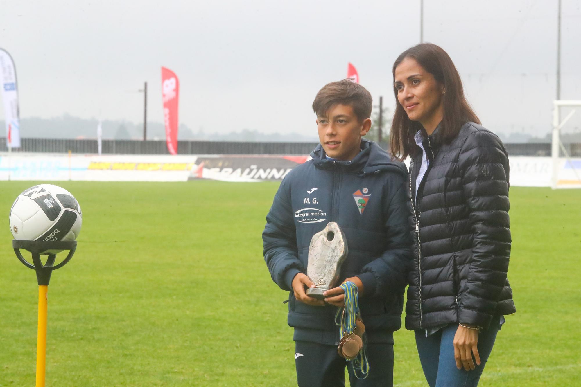 El Real Betis se hace con la corona del Arousa Fútbol 7