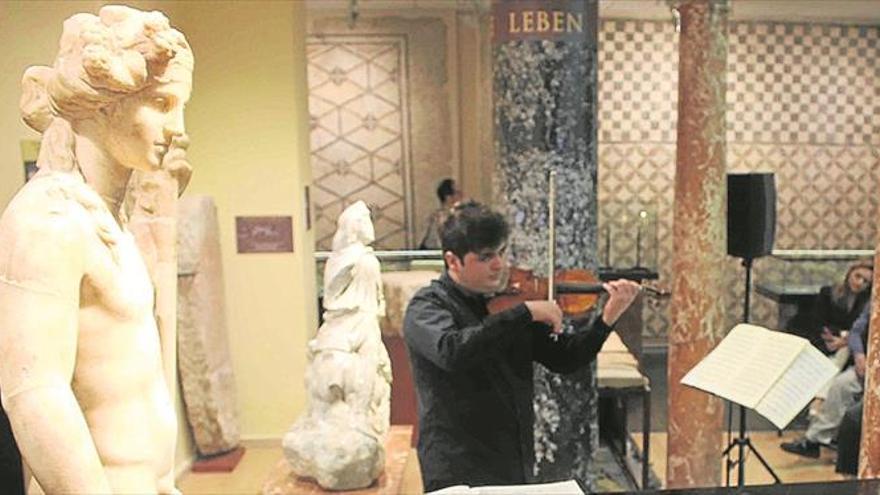 concierto de violÍn y piano en el arqueológico por el dÍa internacional de los museos