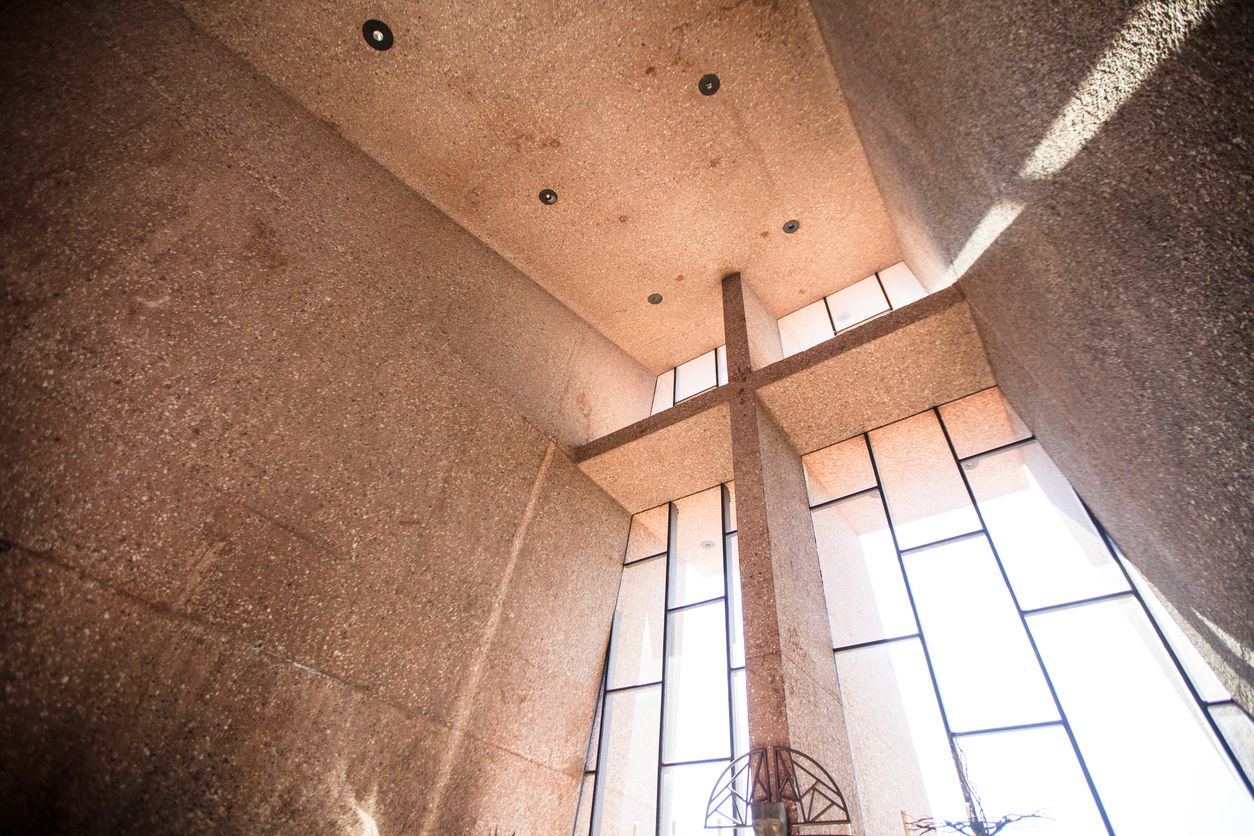 Lleva la firma del arquitecto americano de vanguardia Frank Lloyd Wright.