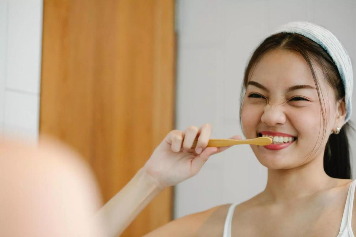 Un cepillo de dientes sin gérmenes es clave para evitar infecciones.