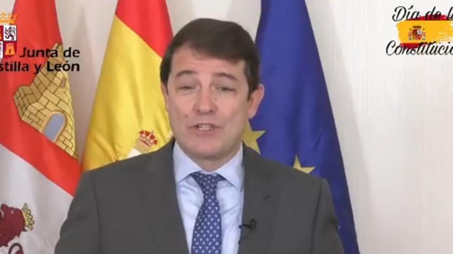 Mañueco pide &quot;proteger&quot; la Constitución, base de la &quot;madurez democrática&quot; de España