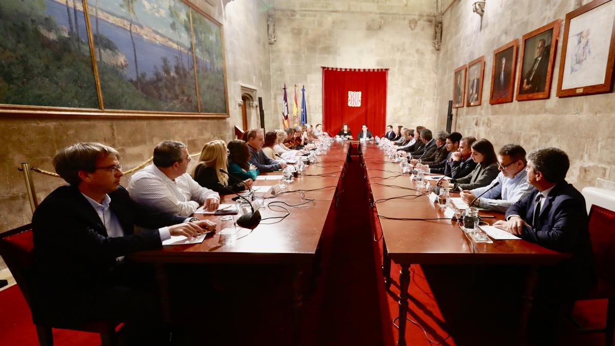 Reunión en la que se cerró el acuerdo tripartito de hostelería