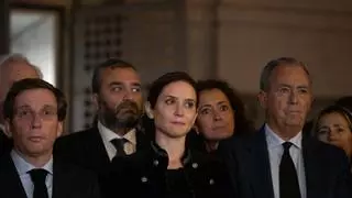 Dos consejeros de estreno, 100 efectivos y traslados en helicóptero. Así reaccionó el Gobierno de Ayuso al accidente de Urda: "Desde el primer momento vimos que era grave"