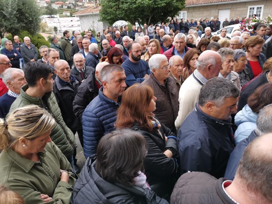 Multitudinaria despedida al isleño Manuel Otero Blanco "O Jarulo"