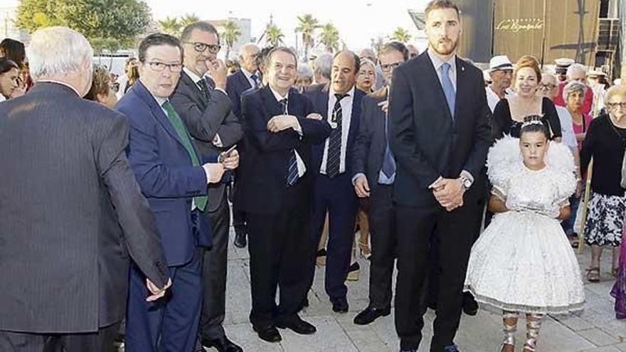 Gerda Bastos, &quot;Cuqui&quot;, en la ofrenda al Cristo