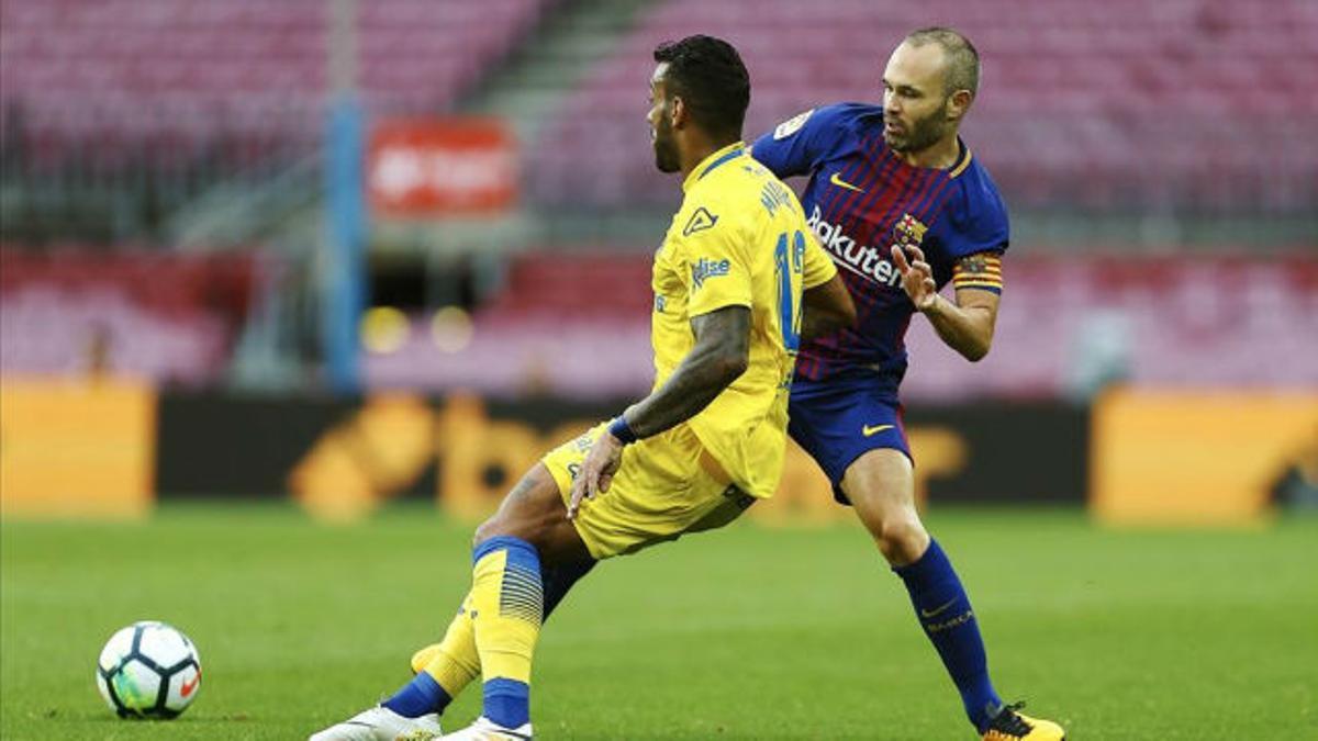 LALIGA | Barça-UD Las Palmas (3-0): La lesión de Iniesta que obligó su cambio