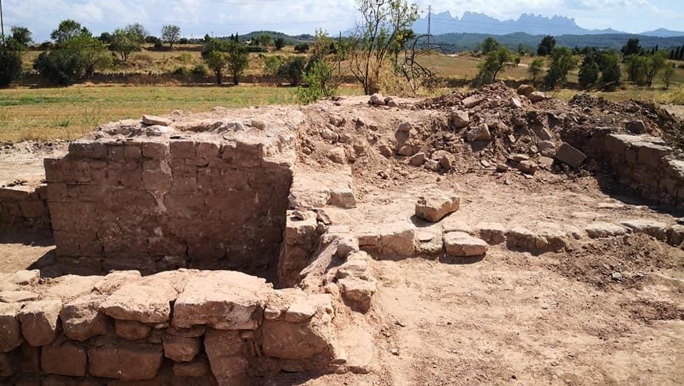 Restes arqueològiques trobades als plans de Santa Caterina