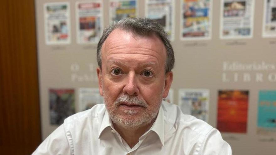«Mi aspiración es poner a El Entrego en el mapa de la novela negra»