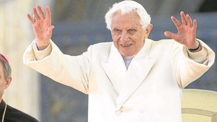 Benedicto XVI asegura en una carta que se prepara para morir